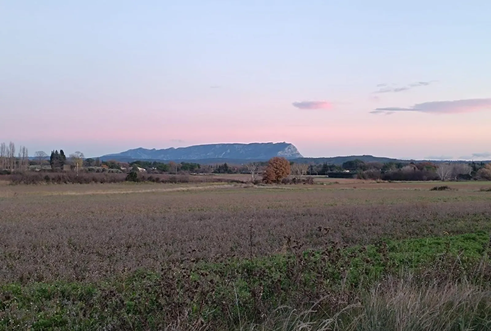 Maya L Studio L Super Wifi & Parking Gratuit L Vue Panoramique Sainte-Victoire Экс-ан-Прованс Франция