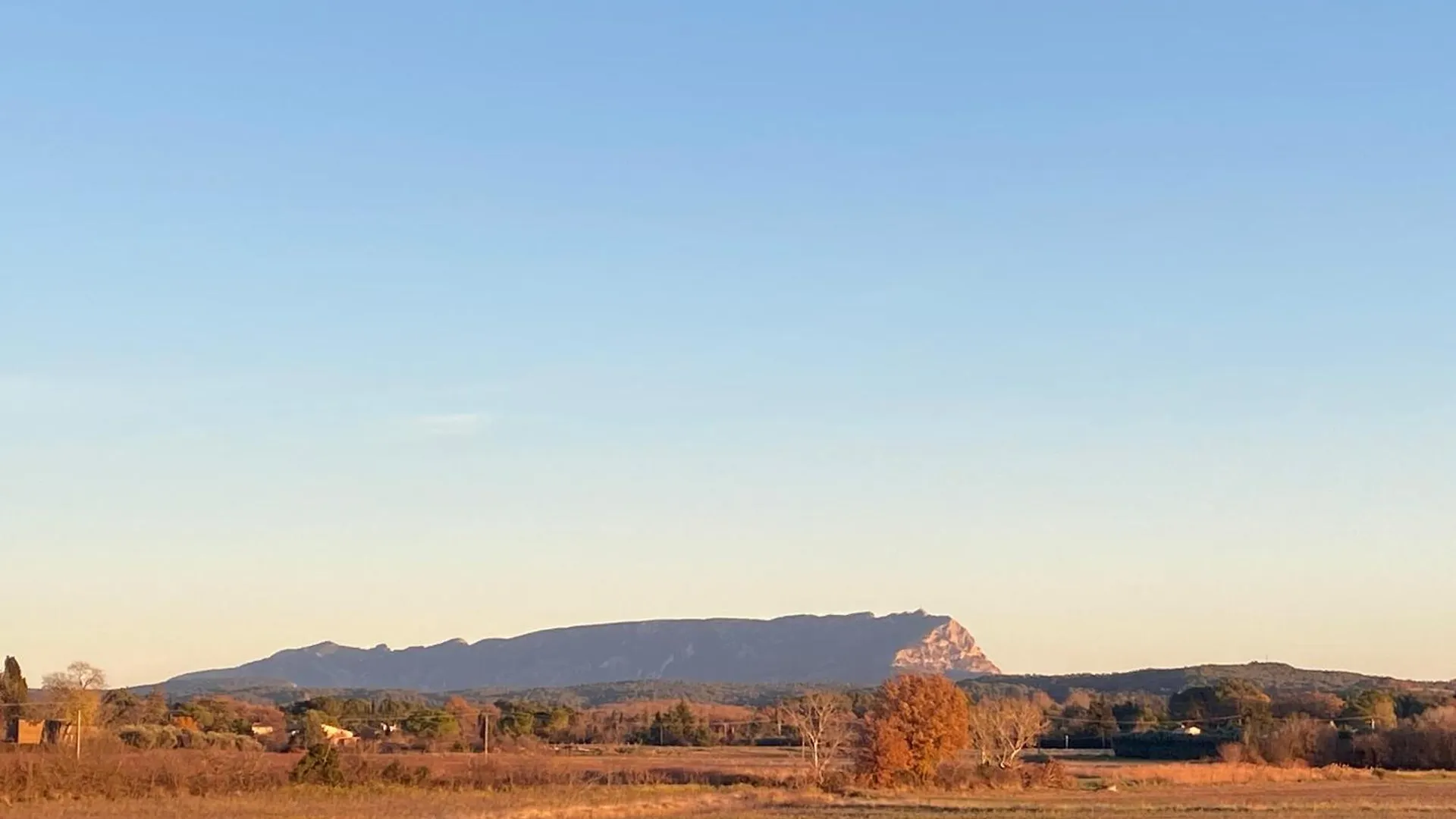 Maya L Studio L Super Wifi & Parking Gratuit L Vue Panoramique Sainte-Victoire Экс-ан-Прованс 0*,